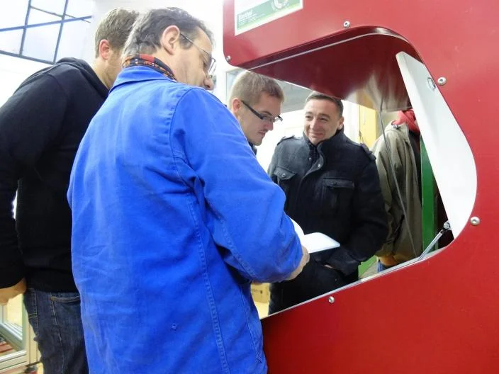Schulung von Kunden im Technikum